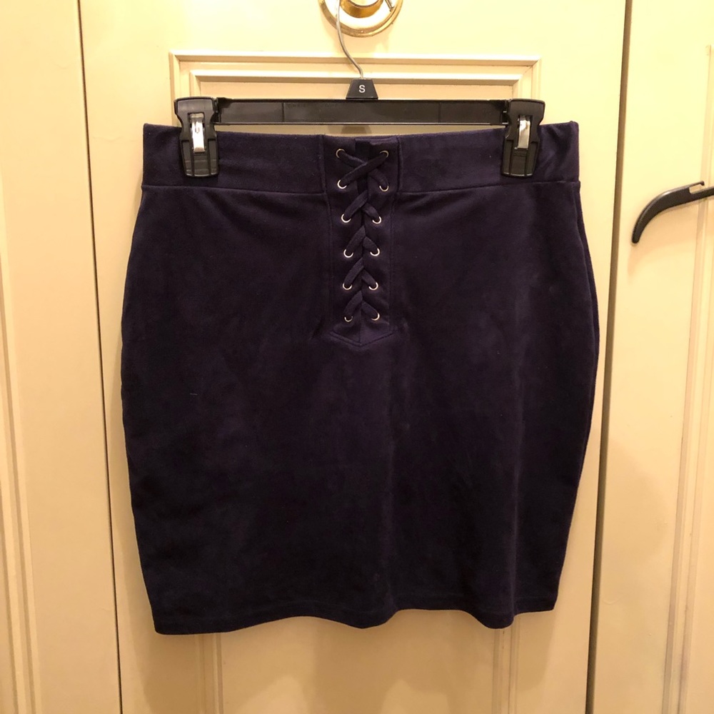 Forever 21 navy velvet mini skirt